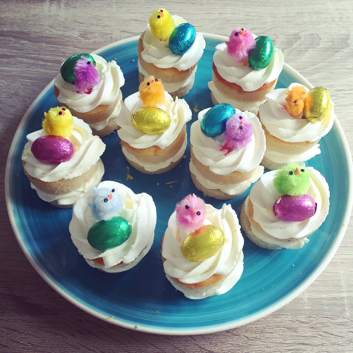 PBisous's tweet photo. Los más peques disfrutan de una Pascua dulce! https://t.co/3t0SY4TbvP