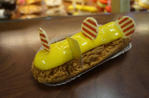 Tirapu50's tweet photo. Nouveauté !!!: Découvrez notre nouveauté : Eclair Ananas  - Pâte à choux craquelin -… https://t.co/d8aOv7G3KU https://t.co/3rym29n7Cf