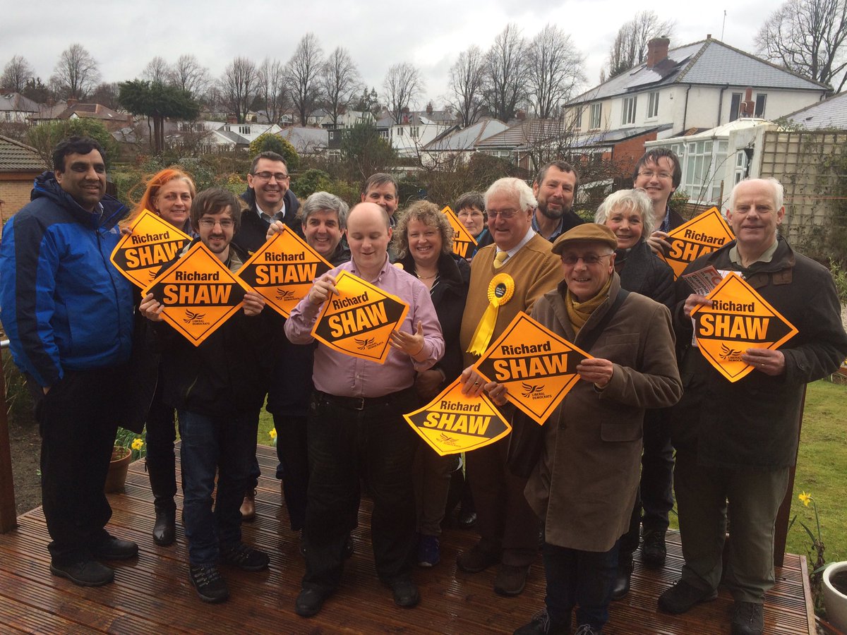 shaffaqmohd's tweet photo. Despite wind &amp; rain @SheffLibDems Cllrs &amp; volunteers out in force helping @andynash @RichardShawLD @BobPulinLibDem https://t.co/7u9EACmkQk