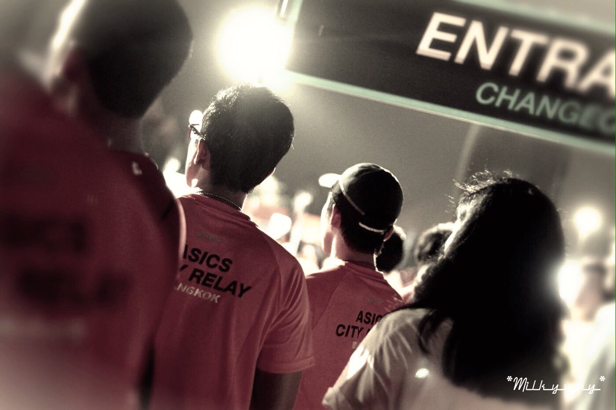 Milky_addict's tweet photo. @NATsakdatorn งาน #ASICScityrelayBangkok #ASICScityrelay #AsicsThailand #AsicsGoRunit #relaythenight https://t.co/O4WsmzlbQ9
