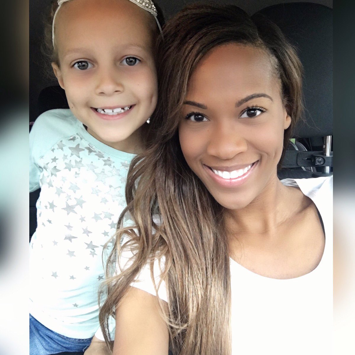 ChristinaNAllen's tweet photo. #locksandbonds extensions for the win! https://t.co/o1WuD93xFX