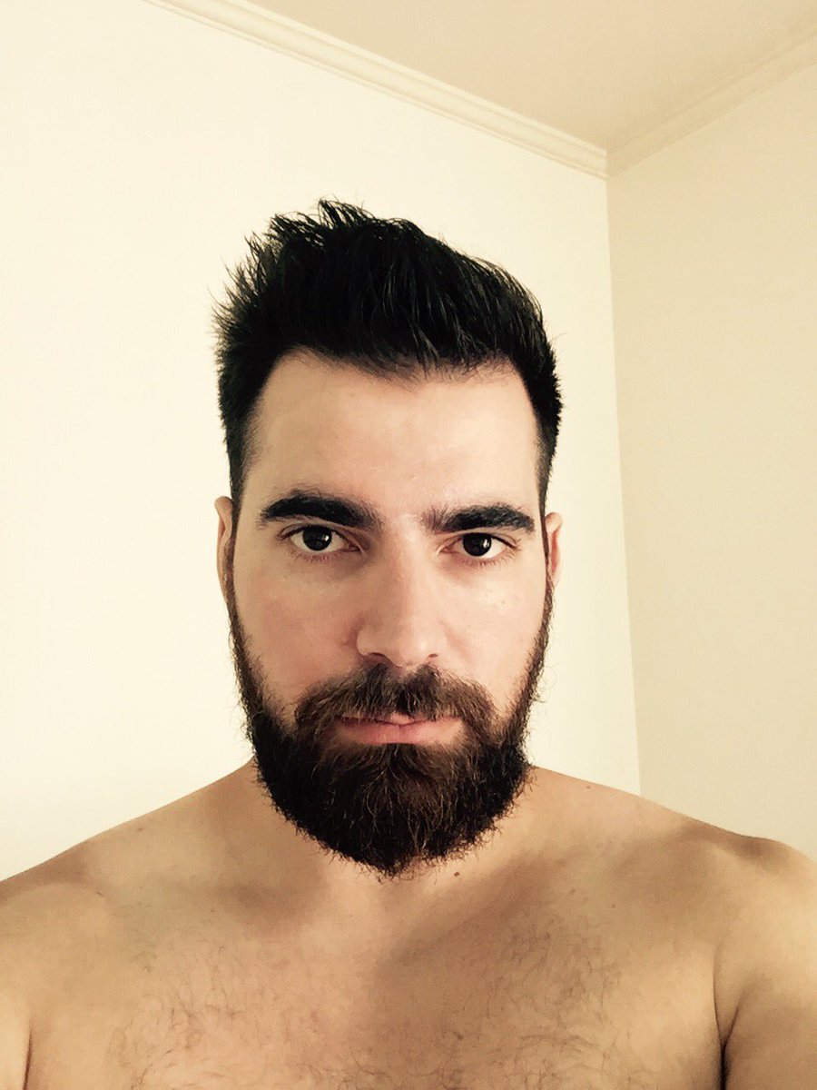 almirlisto's tweet image. #seriousmode #on