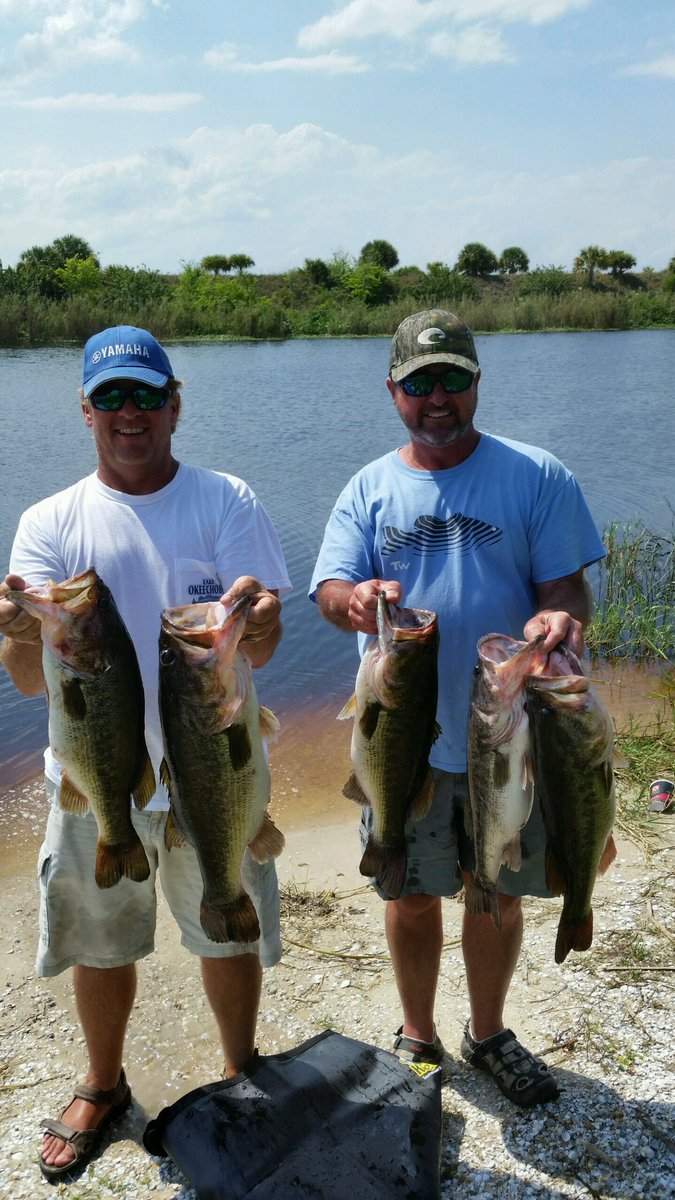 #Okeechobee hawgs 5@33 <a href="/rmarksesf/">Rodney Marks</a> <a href="/SkeeterTeam/">Skeeter Products, INC.</a> <a href="/YamahaOutboards/">Yamaha Outboards</a> @CurtArakawa <a href="/BassFishnTips/">Bass Fishing Tips</a> <a href="/FitzgeraldRods/">T_Fitz_Fishing</a>