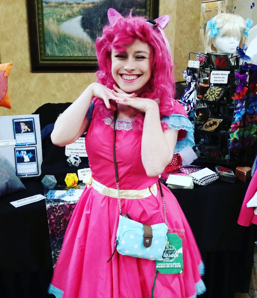 mjichiy's tweet photo. #PinkiePie bubbly as always! #mlp https://t.co/u5UCkDZx3H