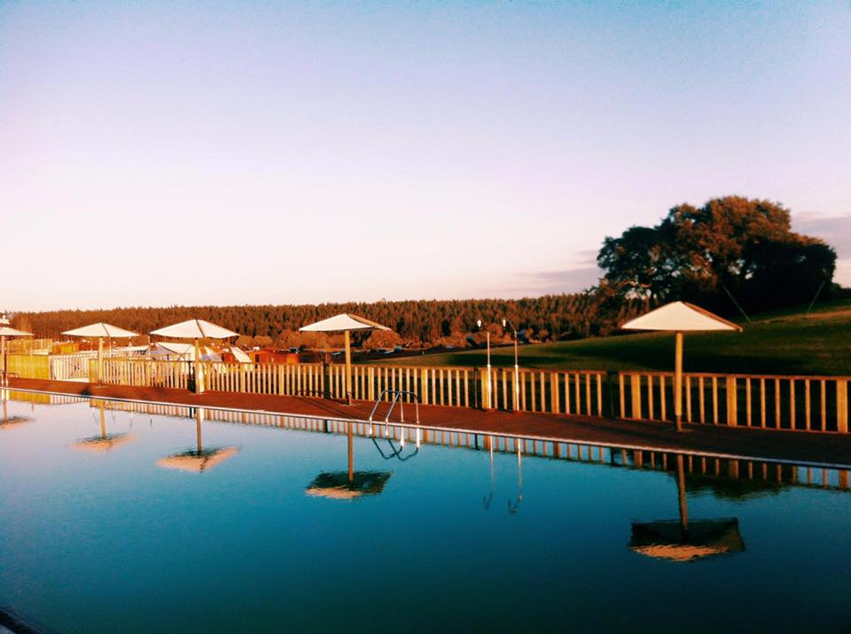 ZmarEcoResort's tweet photo. Cae la tarde del #SabadoSanto en este arranque de primavera. Os esperamos en #Alentejo el #Portugal más hermoso. https://t.co/BwkO7GZN7X