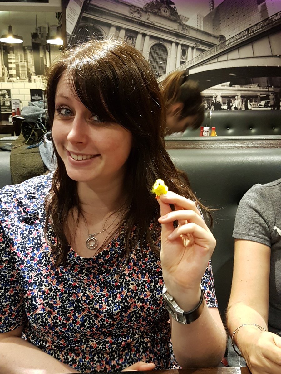 1878_Macca's tweet photo. Eating and drinking @GrandCentralEly #gcchick https://t.co/9VIr5A3MUT