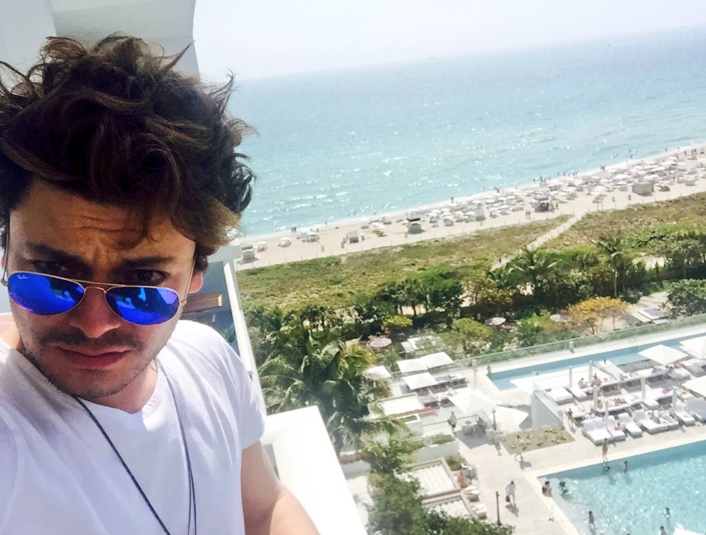 kevadamsss's tweet image. Hello Miami 🇺🇸🙌🌴🌴