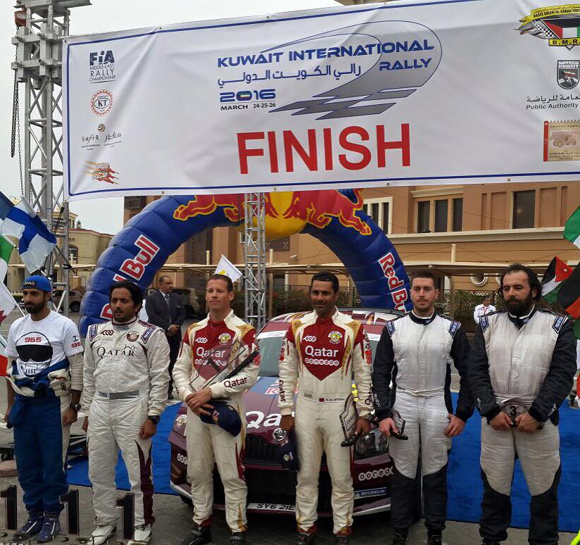 TurkMotorspor's tweet photo. Kuveyt’ten Mutlu Haber; @yigittimur Podyumda... 
 https://t.co/lBuyjGQ4ZM #fiamerc #kuwaitrally #toksportwrt https://t.co/CaTC3KgpPq