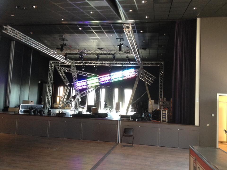 FerKoolen's tweet photo. Het eerste evenement in nieuwe BMV Ell @gemeenteleudal staat in de steigers. #ellpaaso morgen, GRATIS @stgpopell https://t.co/A6LILNZnTe