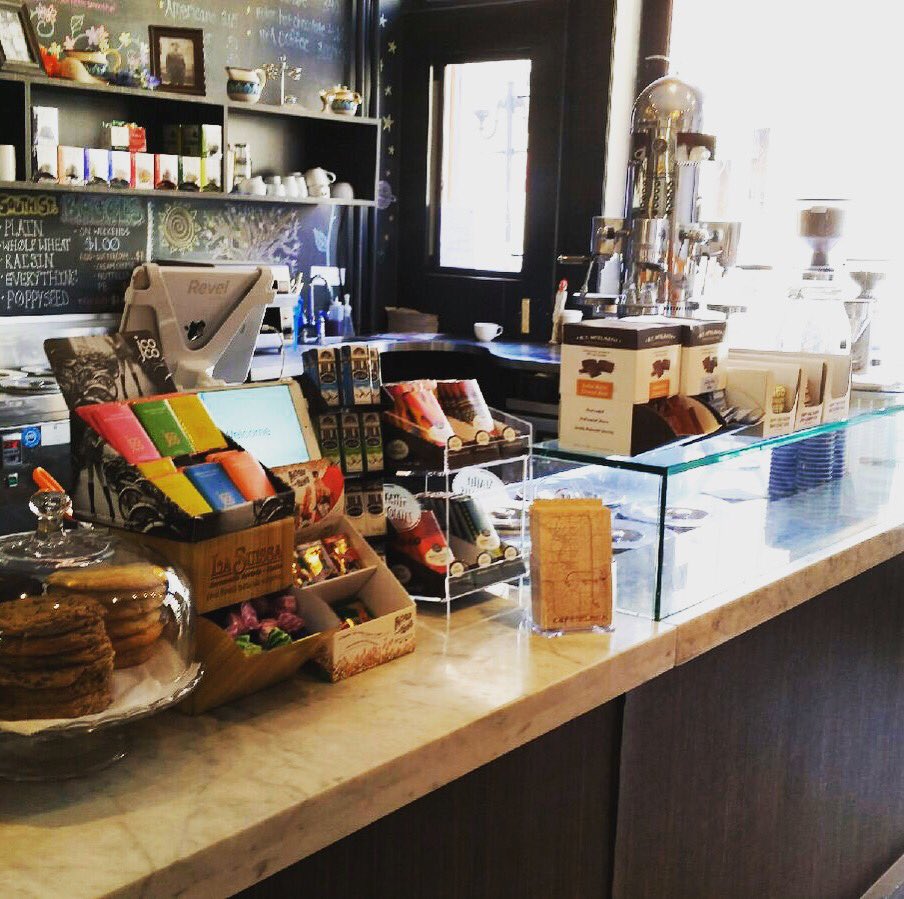 Capogiro's tweet image. CapoYunk is so happy. She's been lonely. #springopen #getyourfix