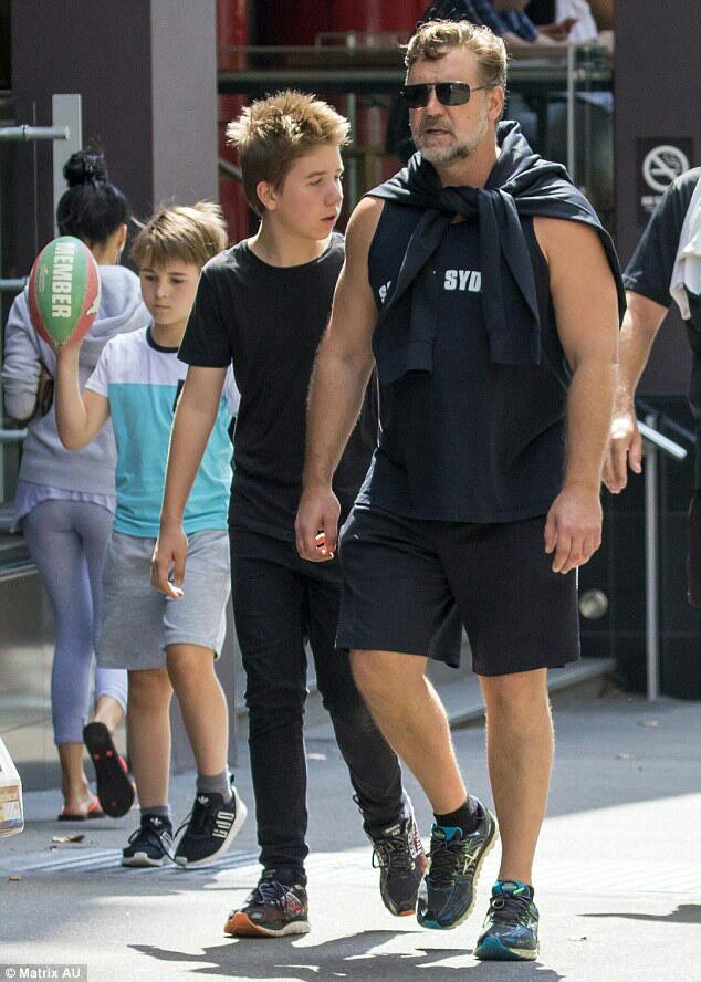 Russell Crowe Russia on Twitter &quot;Go, Russell, Go! Today�s workout with