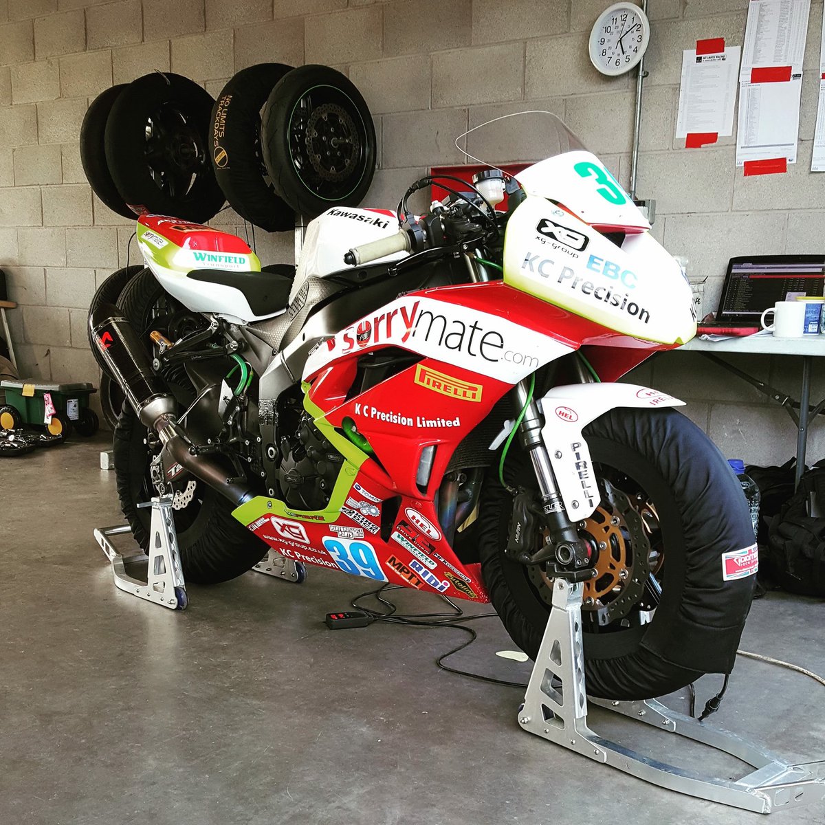 SorrymateUK's tweet photo. Congratulations to our team @53burns and Colin Norris on winning outright @NoLimitsNLR 3hr Endurance this wknd https://t.co/QAedNnrFmW