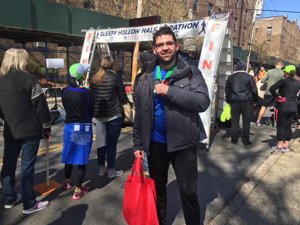 bunge73's tweet photo. Sleepy hallow #halfmarathon https://t.co/mxqIYC4BDD
