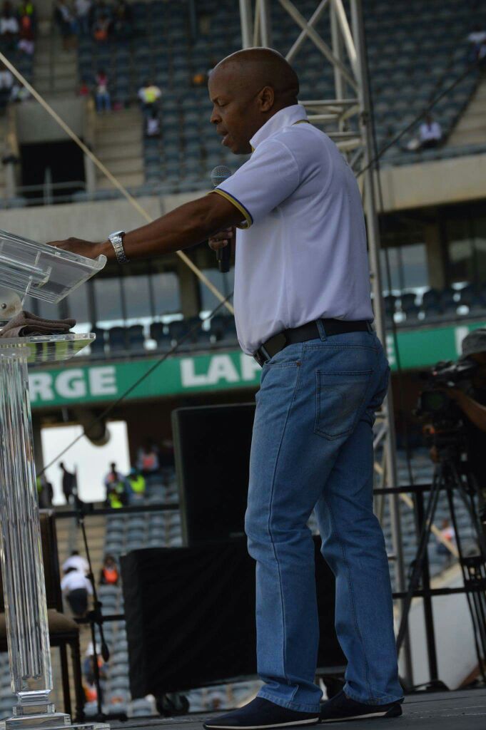 GBC_intl's tweet photo. Dr Mathole preaching on "Knowing your strength ". #DrMathole #GBCGoodFriday16 https://t.co/F1YclG4jhl