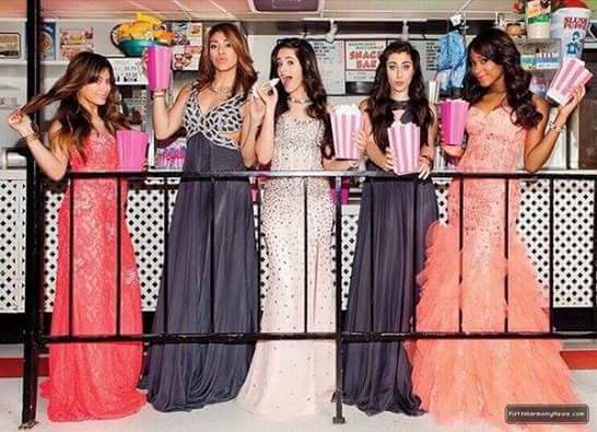 5HBrasilRS's tweet photo. Mortaa❤❤

GO HARMONIZERS 
#Harmonizers #iHeartAwards #BestFanArmy https://t.co/4A8Q1KghlT