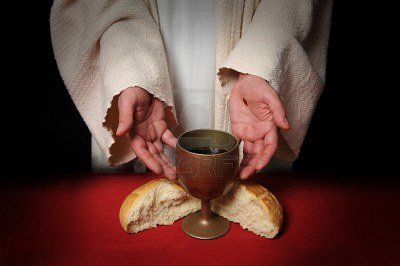 SantosIglesia's tweet photo. El cuerpo y la Sangre de Cristo nos guarde para la vida eterna. ¡Amén! https://t.co/msI32Y5TJ9