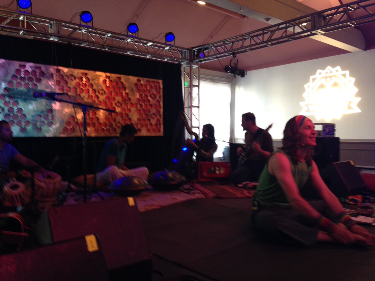 yogafortfest's tweet photo. @rainboweric getting ready to lead you through the chakras with @wer1love @SheelaBringi #yogafort2016 #treefort2016 https://t.co/8LYQ277MxP