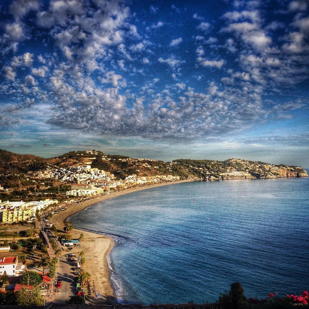 Sally_RideMusic's tweet photo. Y para quienes tienen ganas de sol y playa esta Semana Santa... La Herradura es el destino 😍  guauu! https://t.co/APjhaelijV