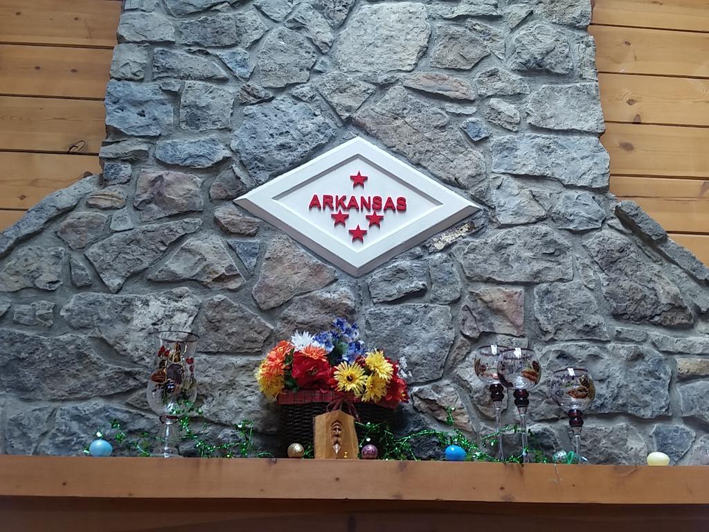 ETSU_Geo's tweet photo. Made it to #Arkansas whoohoo! #ozarkhellbender #etsu @GISJeaux @mbradburn12 @selena_roark https://t.co/tq8z6QvWjN
