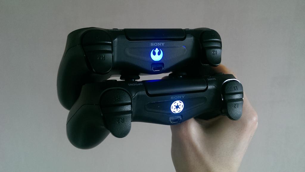 Boom_Diggy's tweet photo. @toastystickers #ds4decals #ps4 #star wars #battlefront https://t.co/HW9JxSl09s