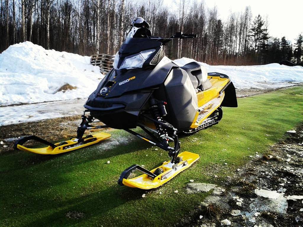 SnowmobileFotos's tweet photo. #Snowmobile Foto: By Instagram eengberg_ https://t.co/85S56CjO2k ★The beast ★ #freestyle #skidoobrp #sled #snowmob… https://t.co/v1Zg9tXktz