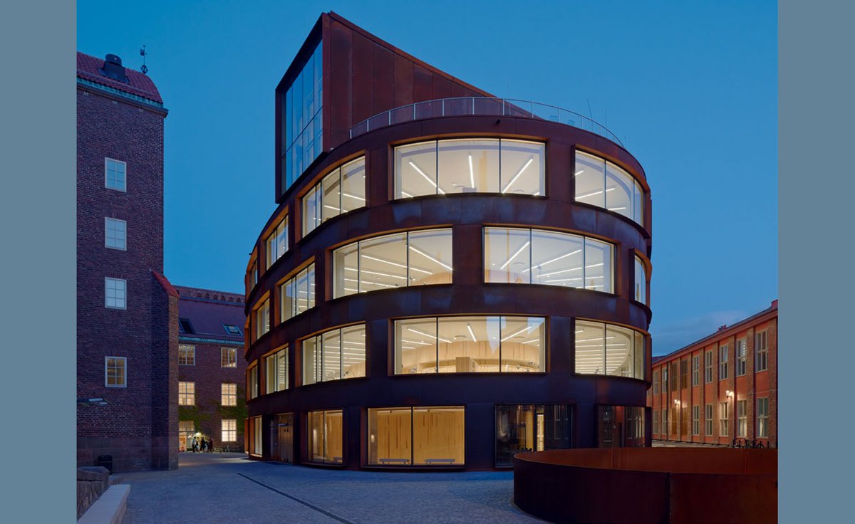 wallpapermag's tweet photo. Stockholm's New School of Architecture makes a confident contemporary statement https://t.co/ElAxNPNPzo https://t.co/hQ1HL5hoG5