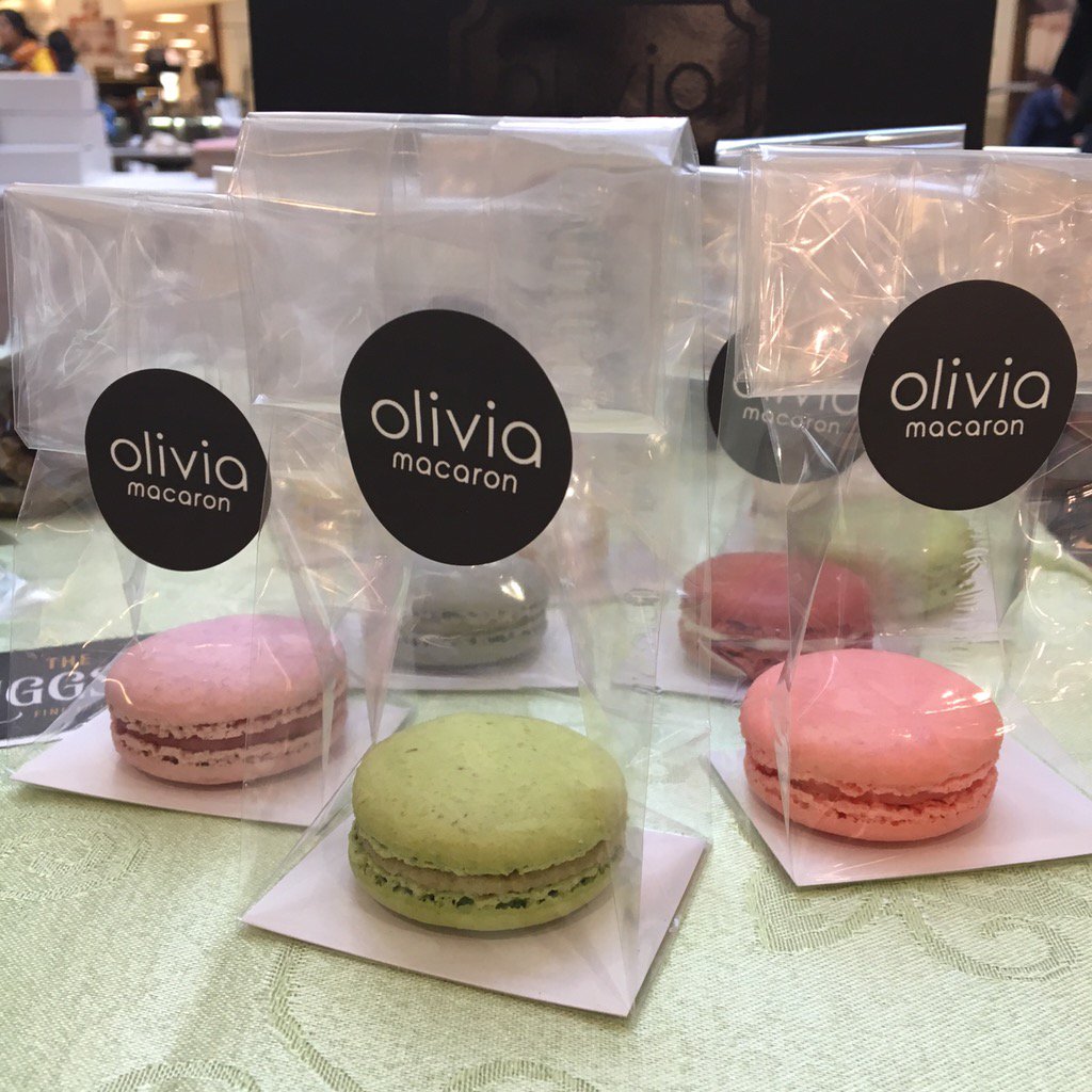 TommyMcFLY's tweet photo. The @BestBuddiesCR Bake Sale is OPEN @ShopTysons @Macys Court! Thank you @OliviaMacaron #BBProm2016 https://t.co/MFmZeNxmdp