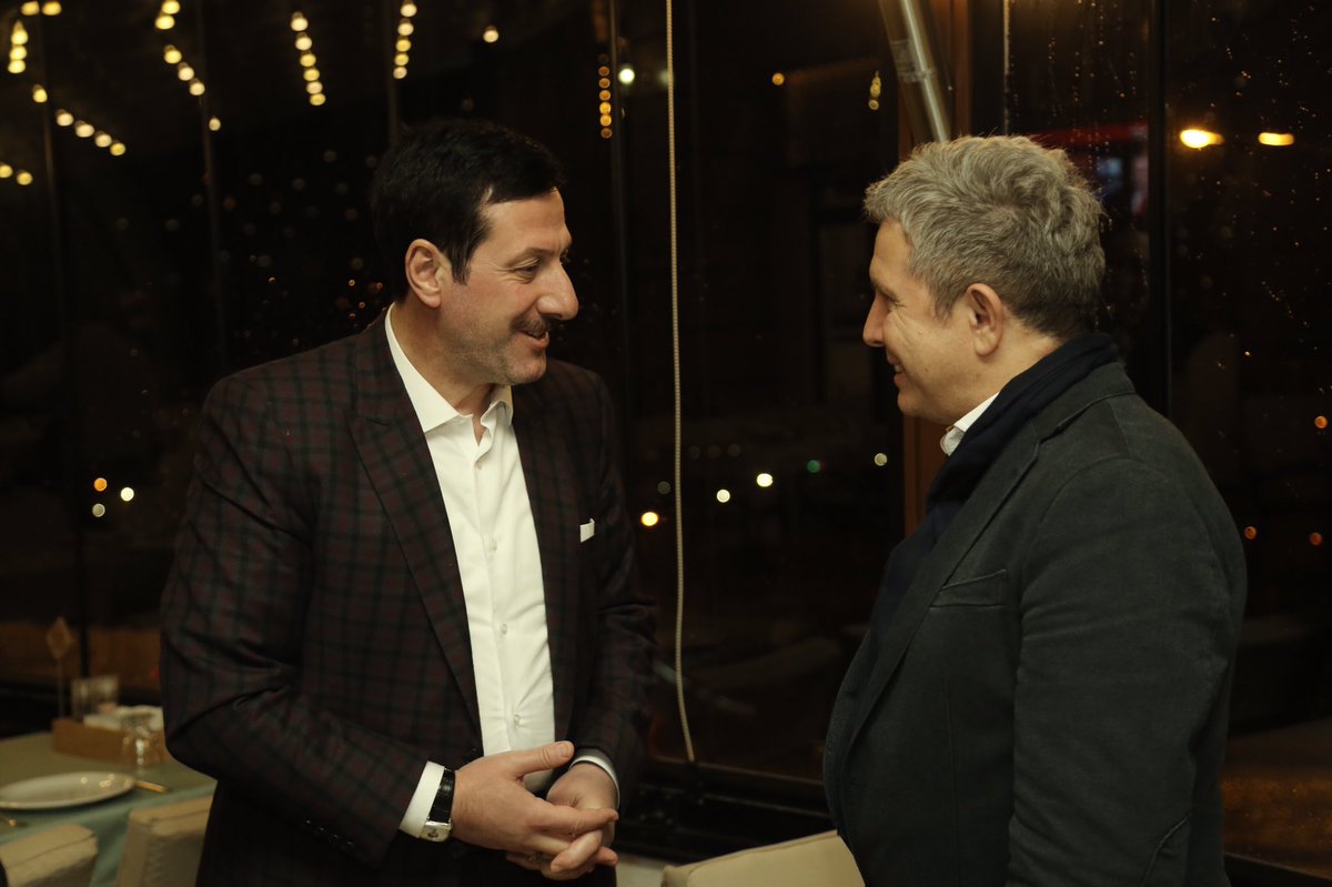 erdogantok55's tweet photo. Ekranların sevilen yüzü TRT Spor Spikeri Erdoğan Arıkan'ı Ihlamur Cafe &amp; Restaurant'ımızda ağırladık. https://t.co/9NcAjfmtSb