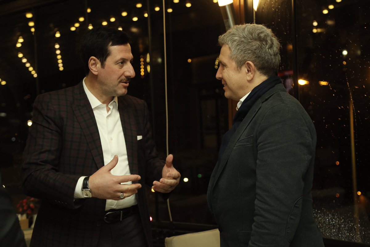 erdogantok55's tweet photo. Ekranların sevilen yüzü TRT Spor Spikeri Erdoğan Arıkan'ı Ihlamur Cafe &amp; Restaurant'ımızda ağırladık. https://t.co/9NcAjfmtSb