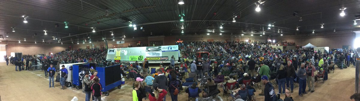 JPFreek's tweet photo. To say that the #EJS raffle last night is a big deal would be a bit of an understatement. #EJS2016 #50thEJS #EJS50 https://t.co/yrxv4jBirZ