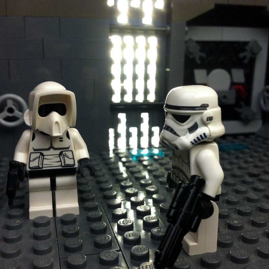 darth_levee's tweet photo. "Can someone open a blast door?" https://t.co/D2KKx0uHvU