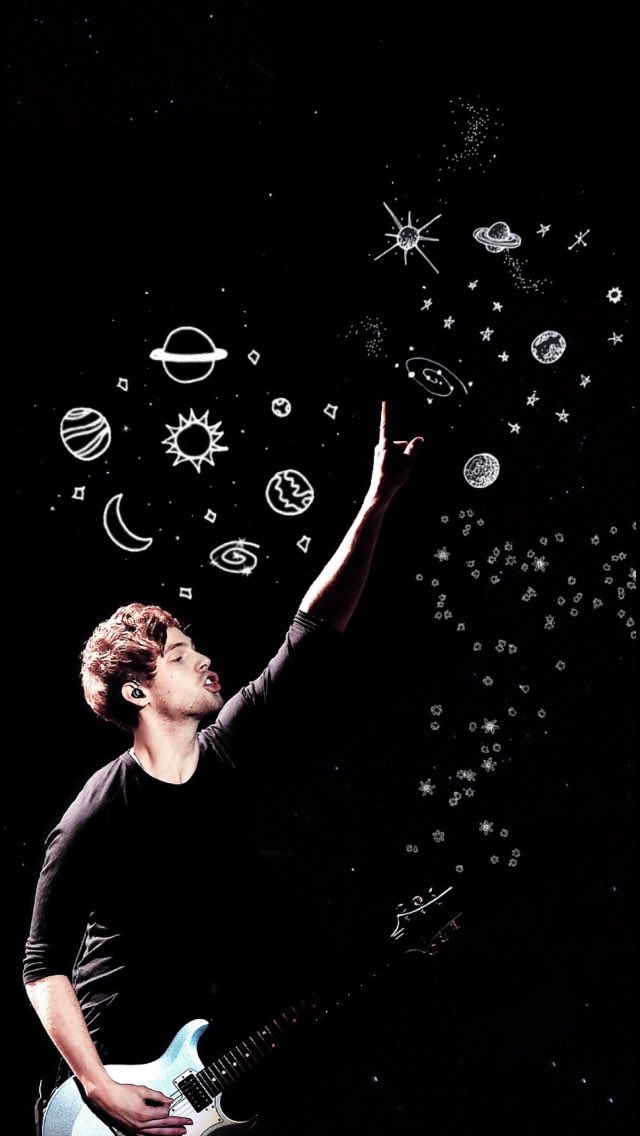 5sostheticss's tweet photo. OUTER SPACE + luke
#5SOSFam #BestFanArmy #iHeartAwards https://t.co/C0jDNReTgU