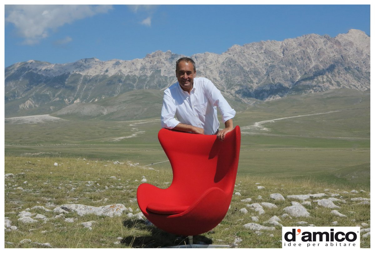 damicodesign's tweet photo. Un augurio di felice Pasqua a tutti gli amanti del vero, del bello e del design.
#damicoarredamenti @francodamico https://t.co/tcVpUdUQ5S