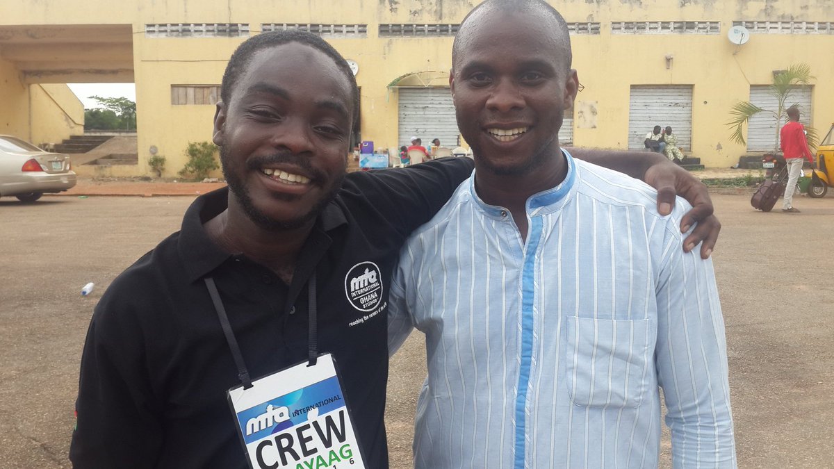 LabiTolu's tweet photo. #AYAAG2016 Evergreen memories😍 @MTAGhana @MKAGH1 @MuslimYouthNGA @ayaag2016 @mkanradio @ahmadiyatimes @mtamuslimtv https://t.co/WgHt0TcUZT