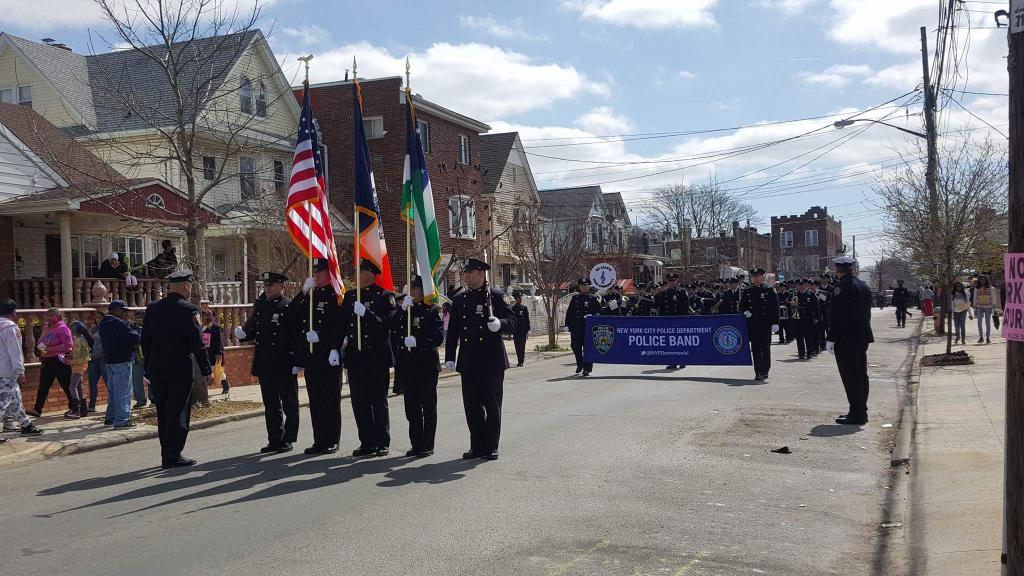 ChanMysterious's tweet photo. Saw Sgt and others from the Department @SATCOM_QS_Aux at the Phagwah Parade. #Diversity #FestivalOfColors #HappyHoli https://t.co/mG8hAoFN4M