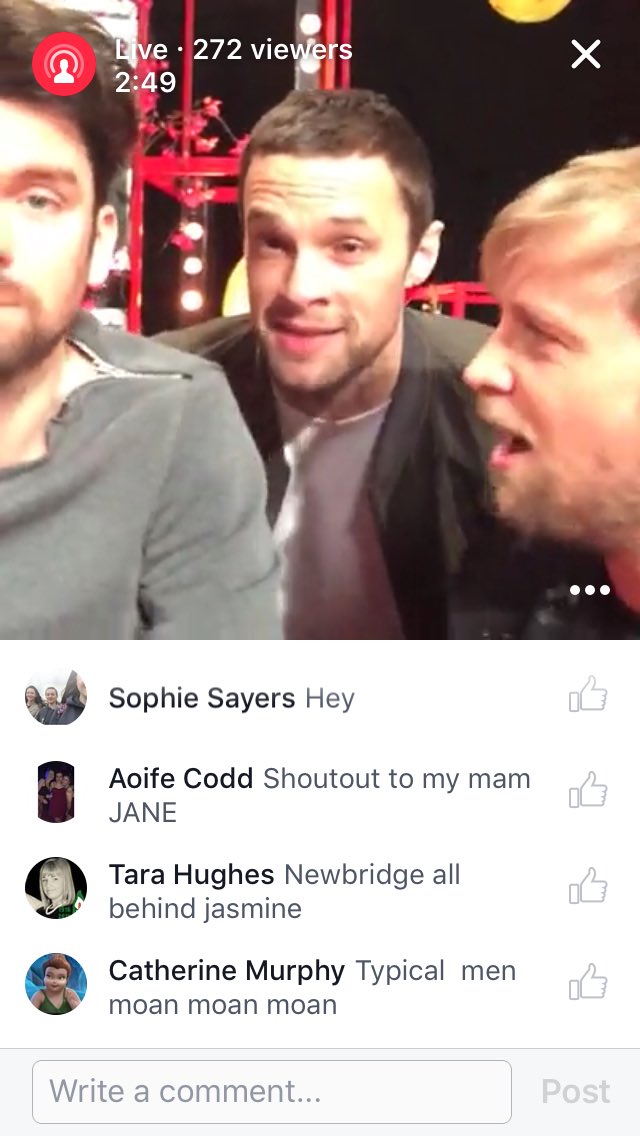 KianEganArmy's tweet photo. #RTEtheVoice #LiveFBchat π€βπ»οΈ https://t.co/KFEneq3W4s