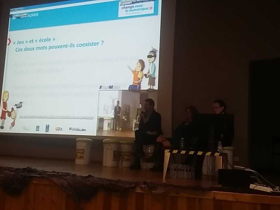 <a href="/f_fulgence/">Frédéric Fulgence</a> qui explique que jeu et école peuvent coexister !@DANPoitiers <a href="/Vanessa_Lalo/">Vanessa Lalo ✏️</a> #GA2016