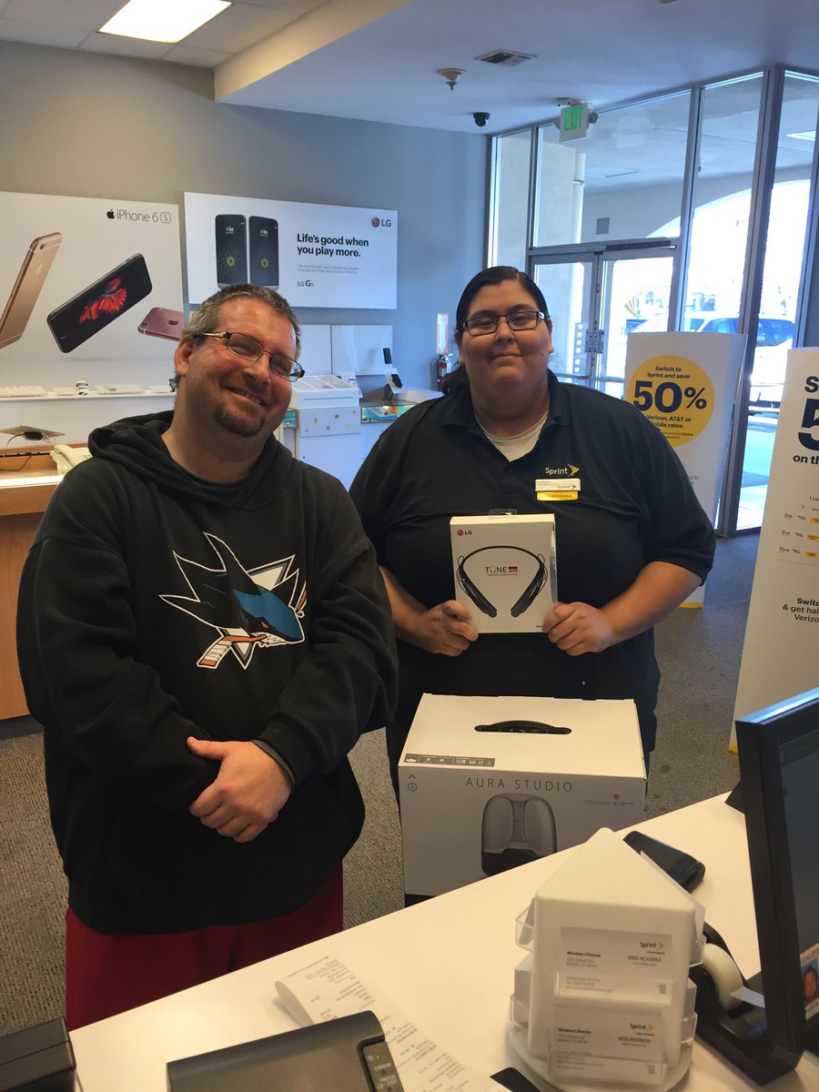 WL_MIL's tweet photo. No better way to start the morning then with a Accessifi! @BAY_WL @suehyun_chung @wl_byoung @Pkushn @WL_NorCal https://t.co/SDPSWTX85T