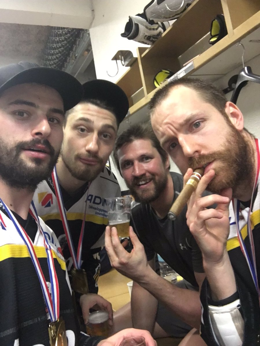 treille777's tweet photo. Une très belle saison qui se termine MERCI À TOUT LE MONDE #RHE https://t.co/BFE5liPDip
