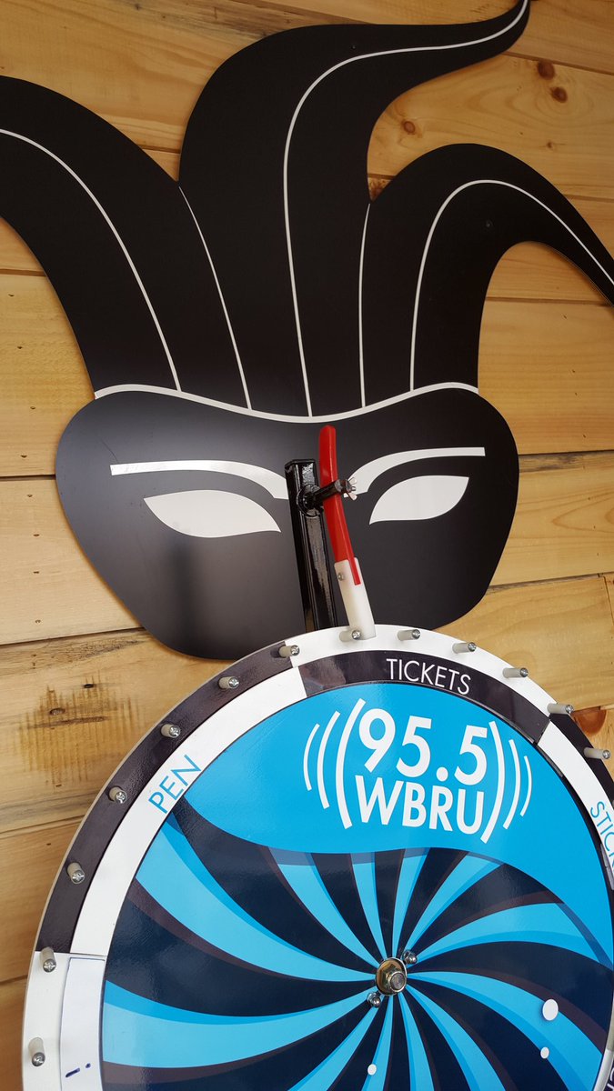 BRUBreakfast's tweet photo. Broadcasting with the @WBRU crew at @FoolproofBrew until 4! Come get some #backyahd & prizes. https://t.co/1AbKhpAvku