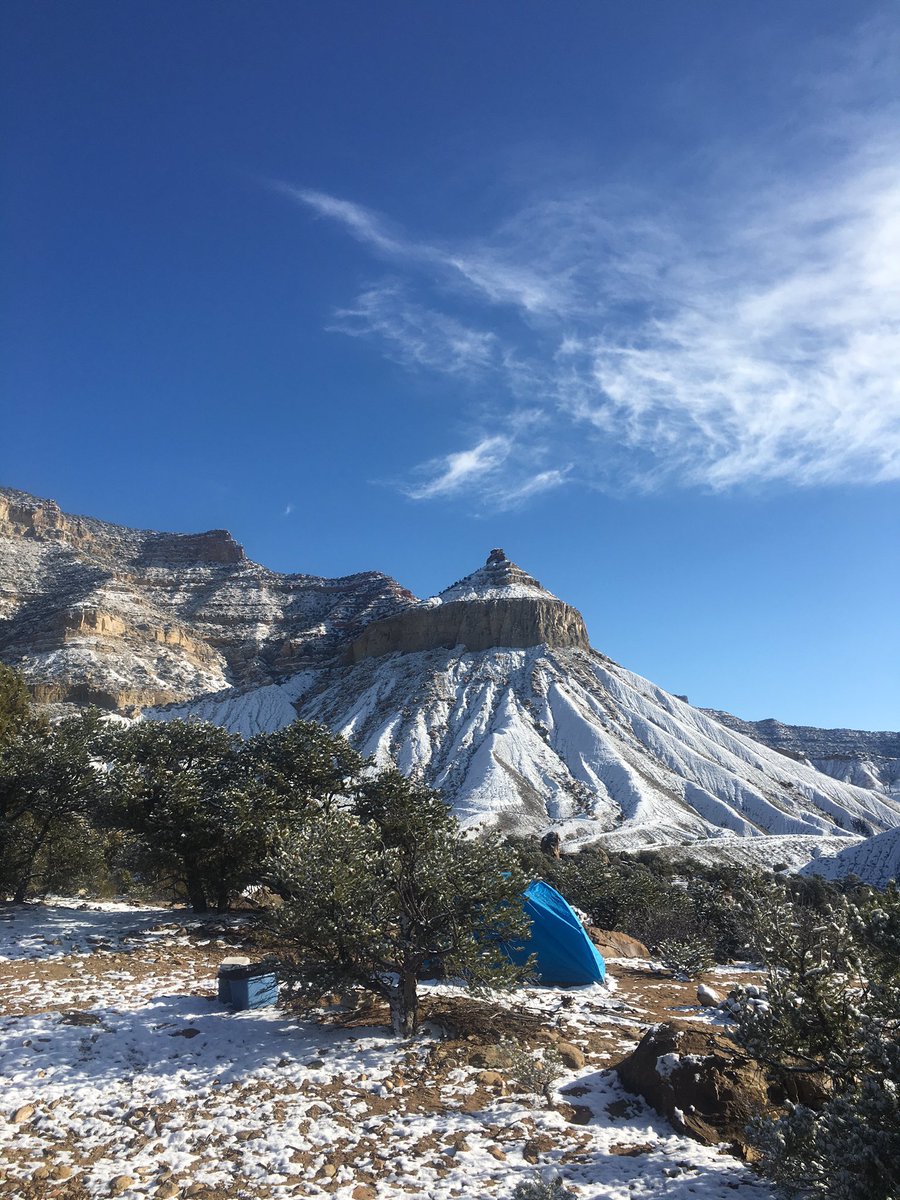 paulina_dao's tweet photo. Joe's Valley, you sure are purty this morning. Even found some winter! @hardwear #findingwinter https://t.co/73T08wbBPN