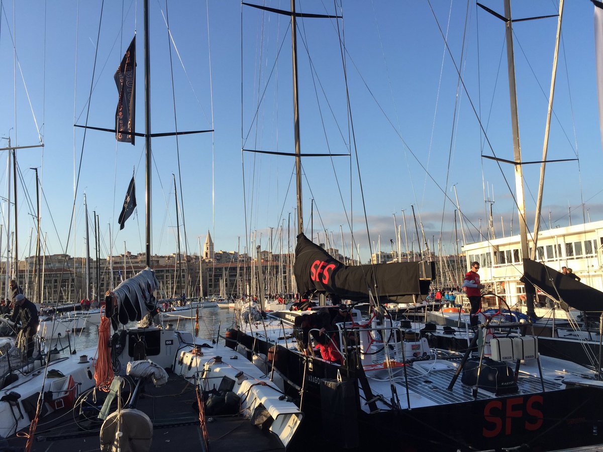 geraldinep13's tweet photo. retour des bateaux après une belle journée de régates sous le soleil #SNIM2016 https://t.co/aDroJyhtaB