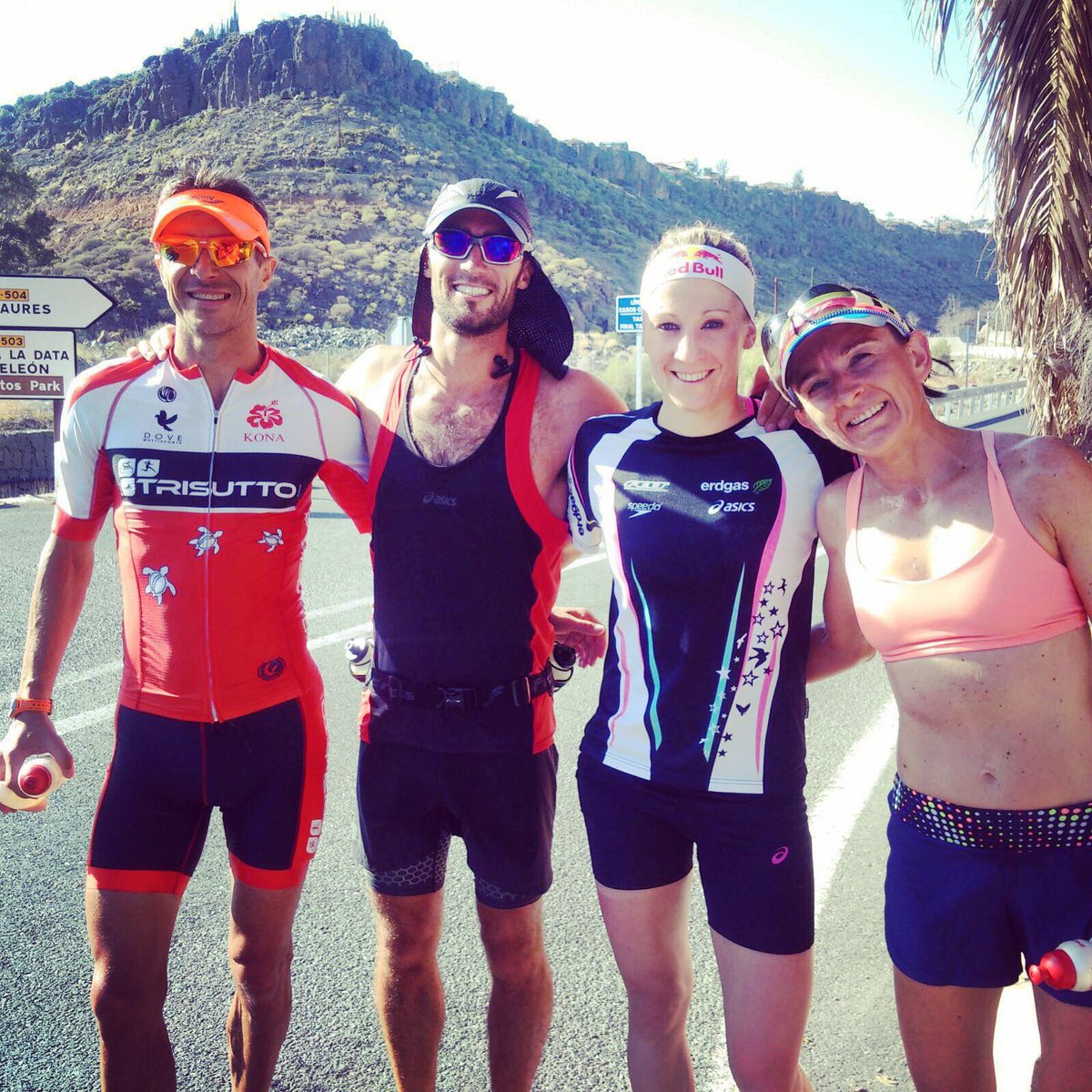 danielaryf's tweet photo. Valley Run. Out and back.ππ #TrainSimple with @trisutto #Ilike https://t.co/oYHPOSAAnt