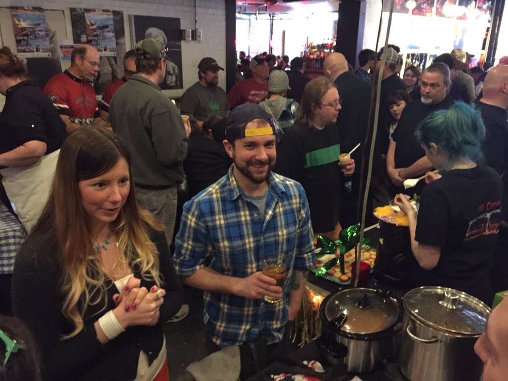 RachelANews's tweet photo. 4th Annual Queen City Chili Cook Off underway at @nectarsvt Our @brittneyhibbs is one of the judges! https://t.co/T3as2qQZC2