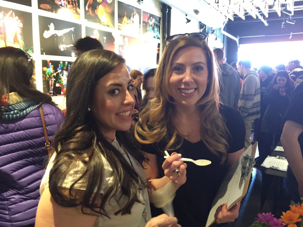 RachelANews's tweet photo. 4th Annual Queen City Chili Cook Off underway at @nectarsvt Our @brittneyhibbs is one of the judges! https://t.co/T3as2qQZC2