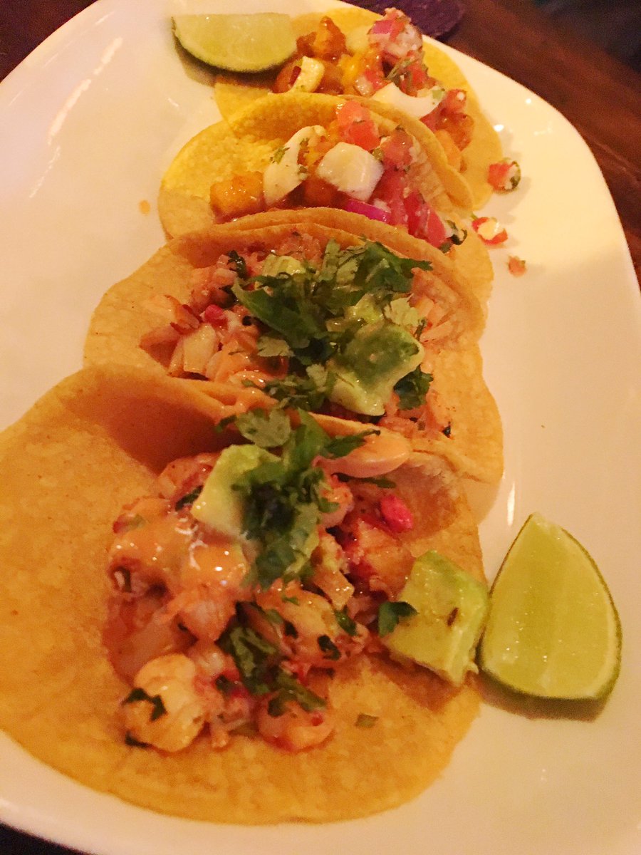 Latina's tweet photo. You haven't lived until you've had the spicy lobster tacos @ToloacheNYC. 🌶🌮 #latinaloves https://t.co/xP2KVwzghp