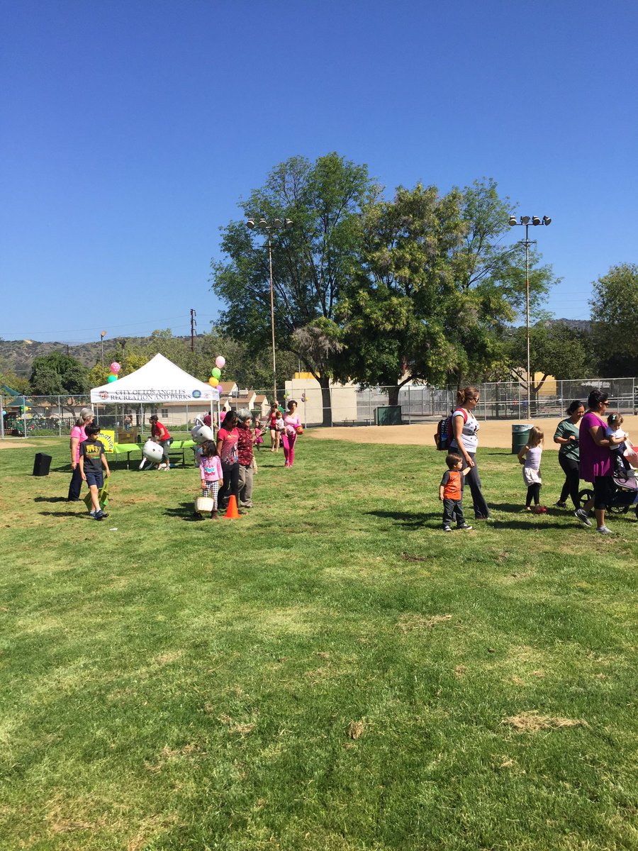 LACityParks's tweet photo. Join us at the Yosemite Recreation Center from now until 2pm #SpringEggHunt #LACityParks #CD14 https://t.co/IBBZNdkDop