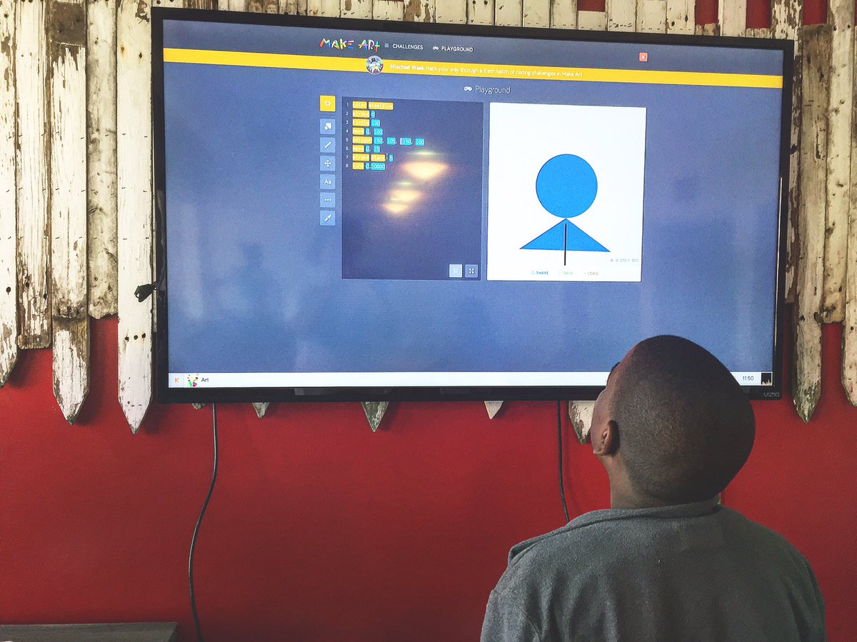 createaLOOP's tweet photo. "I'm coding a superhero!" #LOOPAcademy #KidsWhoCode https://t.co/YT17gy13HN