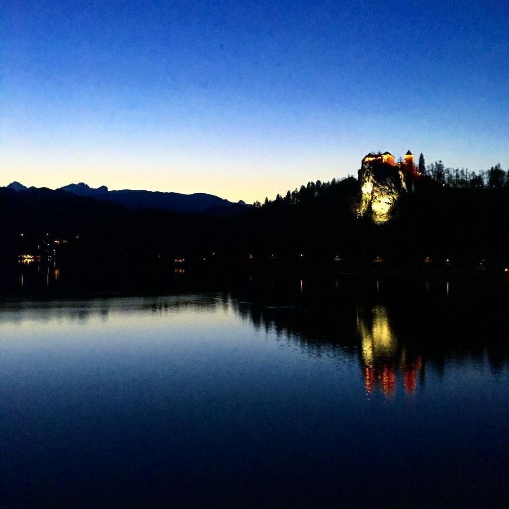 danwareuk's tweet photo. Bled Castle just after sunset #beaut #fit #sunset #lake #castlebled #slovenia #ourlastnighโฆ https://t.co/OXGOg69kIE https://t.co/ySuueFJkbq