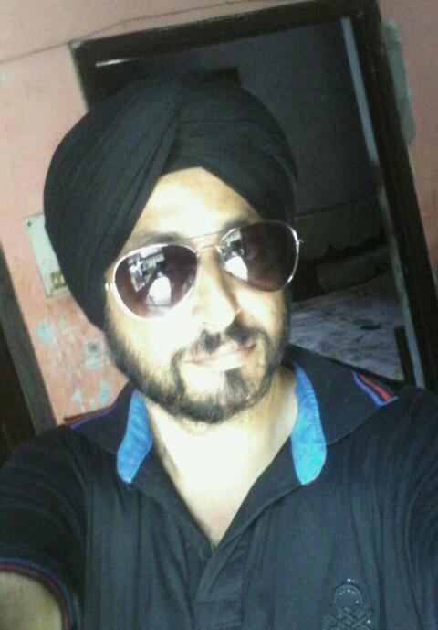 sarbjeetsing1's tweet photo. #WT20SelfieExpert https://t.co/Z1Mji8kNkl